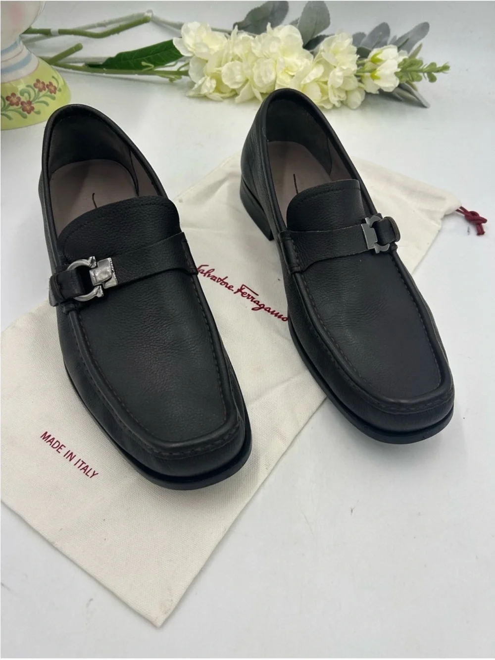 Men’s Salvatore, Ferragamo Gancini pebble grain loafers size 9E made in Italy